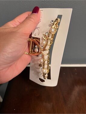 Icing Gold Pearl Accent Large Hair Clip